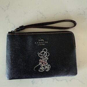 Coach Corner Zip Wristlet Minnie Mouse design Disney x Coach collaboration